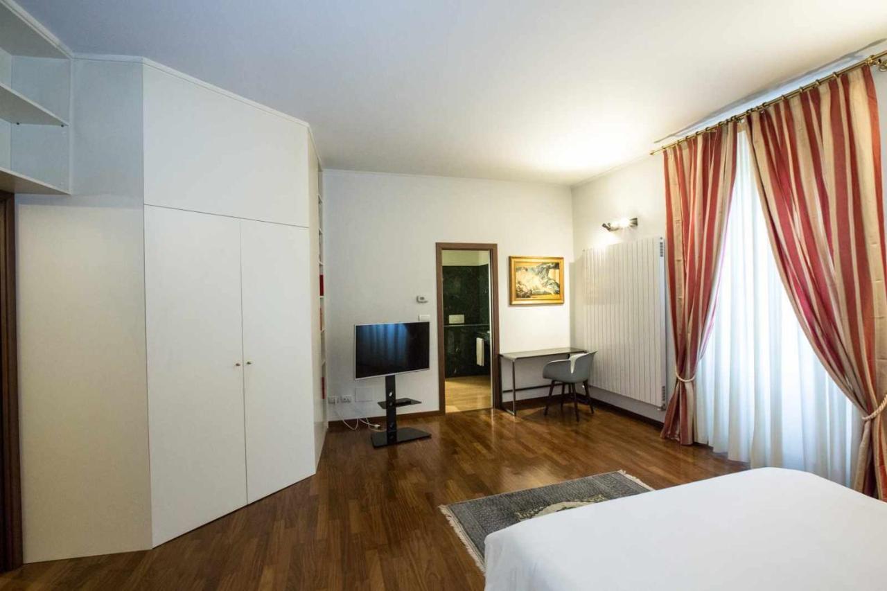 Historical Apartment In The Center Of Gravedona - Larihome A02 Buitenkant foto